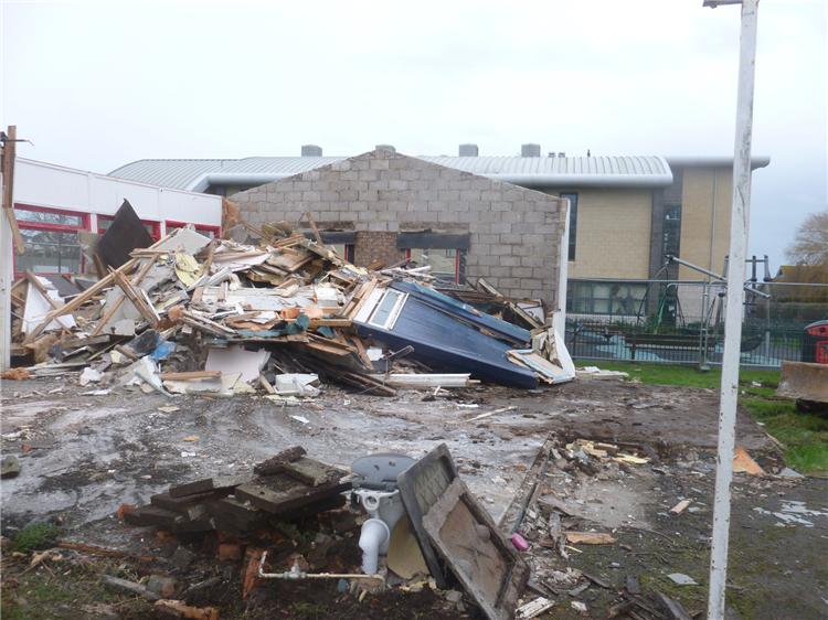 Demolishing the old Blackdown building 003 Demolishing the old Blackdown building 003